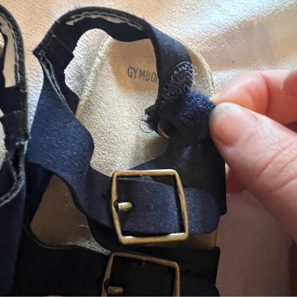 Bundle boys shoes and sandals size 4 - Picture 7 of 11